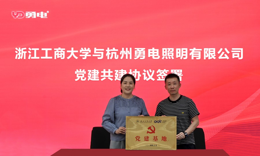 17292998417790043DBE.jpg 003.jpg