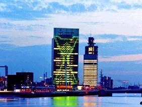 荷蘭照明新地標(biāo)！荷蘭皇家KPN電信大廈的融景打造！